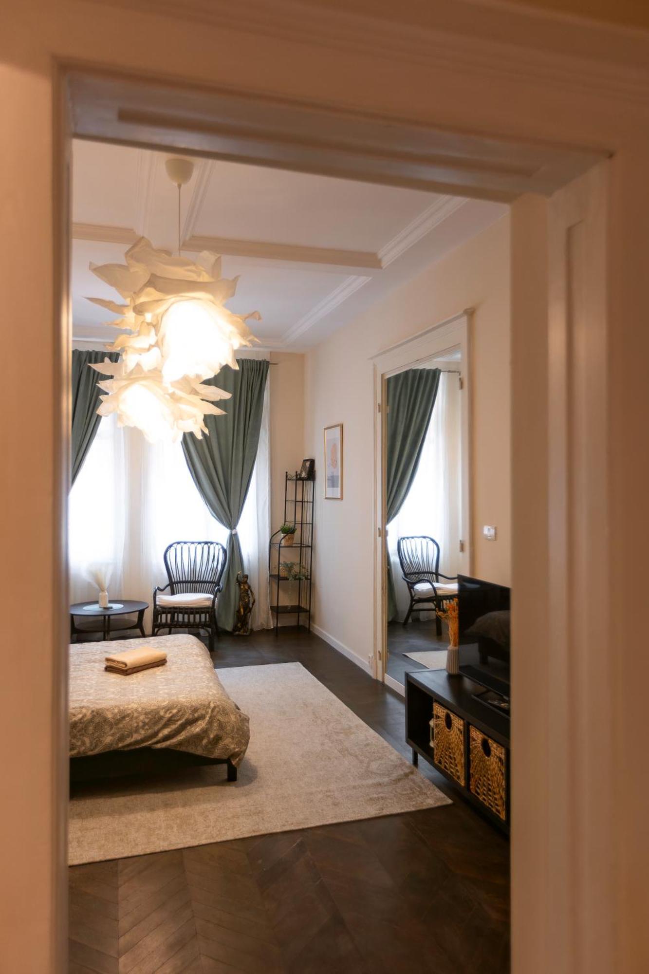 Central Charm - 2Br Apartment Timişoara Exteriör bild