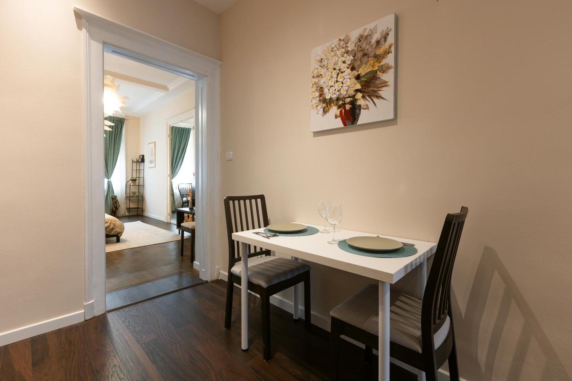 Central Charm - 2Br Apartment Timişoara Exteriör bild
